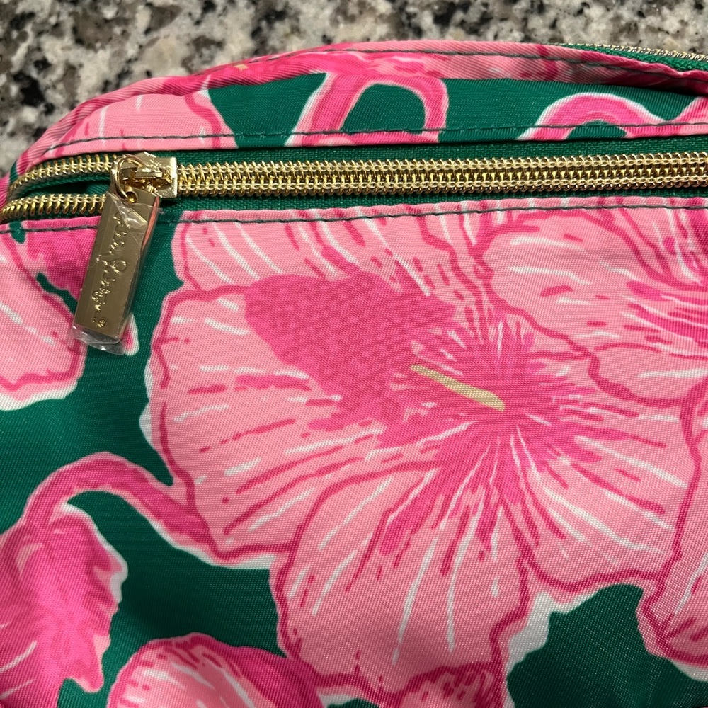 Lilly Pulitzer Green & Pink Floral Crossbody Belt Bag - NWOT - Picture 4 of 10